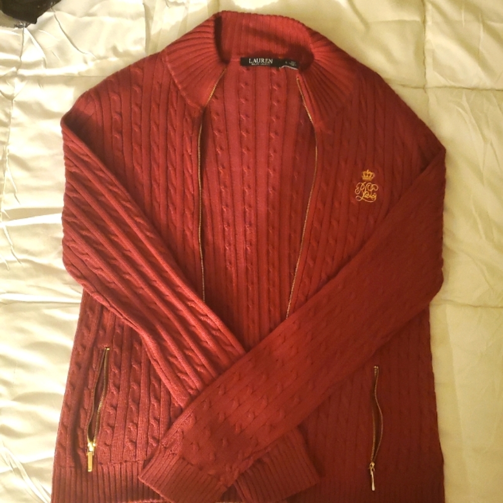 Burgundy red sweater
